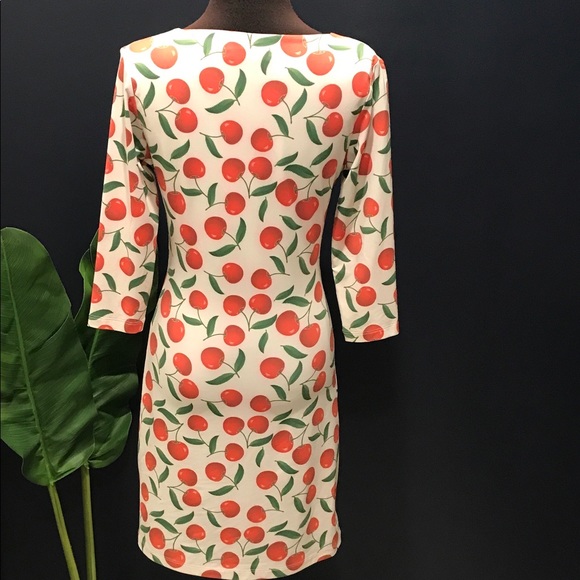 Cherry print mini dress - Picture 2 of 7